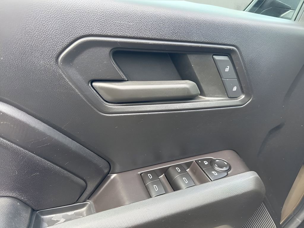 Used 2023 Chevrolet Colorado W/T RWD image 23