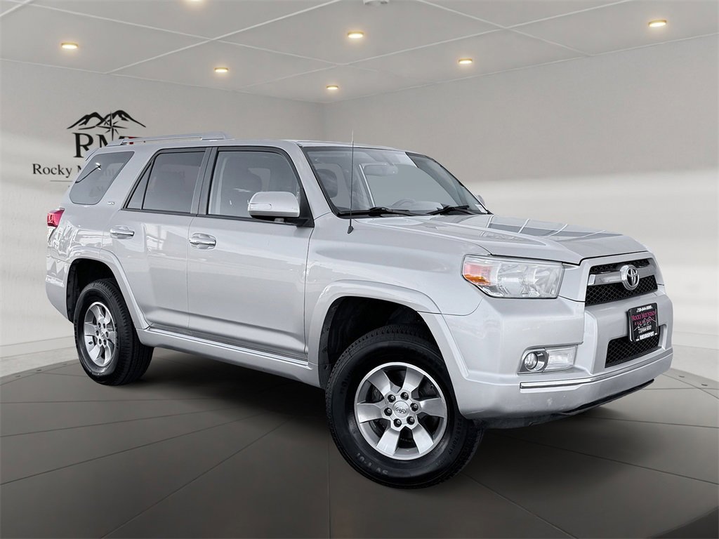 Used 2013 Toyota 4Runner SR5 w/ Convenience Pkg image 1