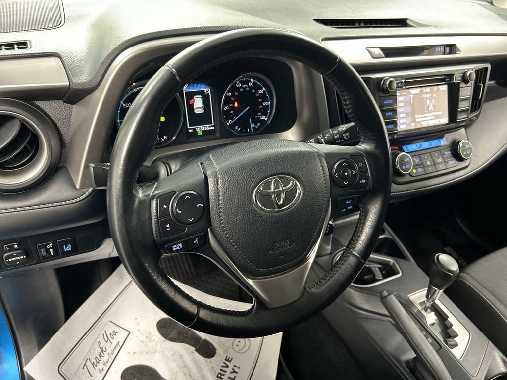 Used 2017 Toyota RAV4 XLE w/ All Weather Liner Package AWD/4WD image 4