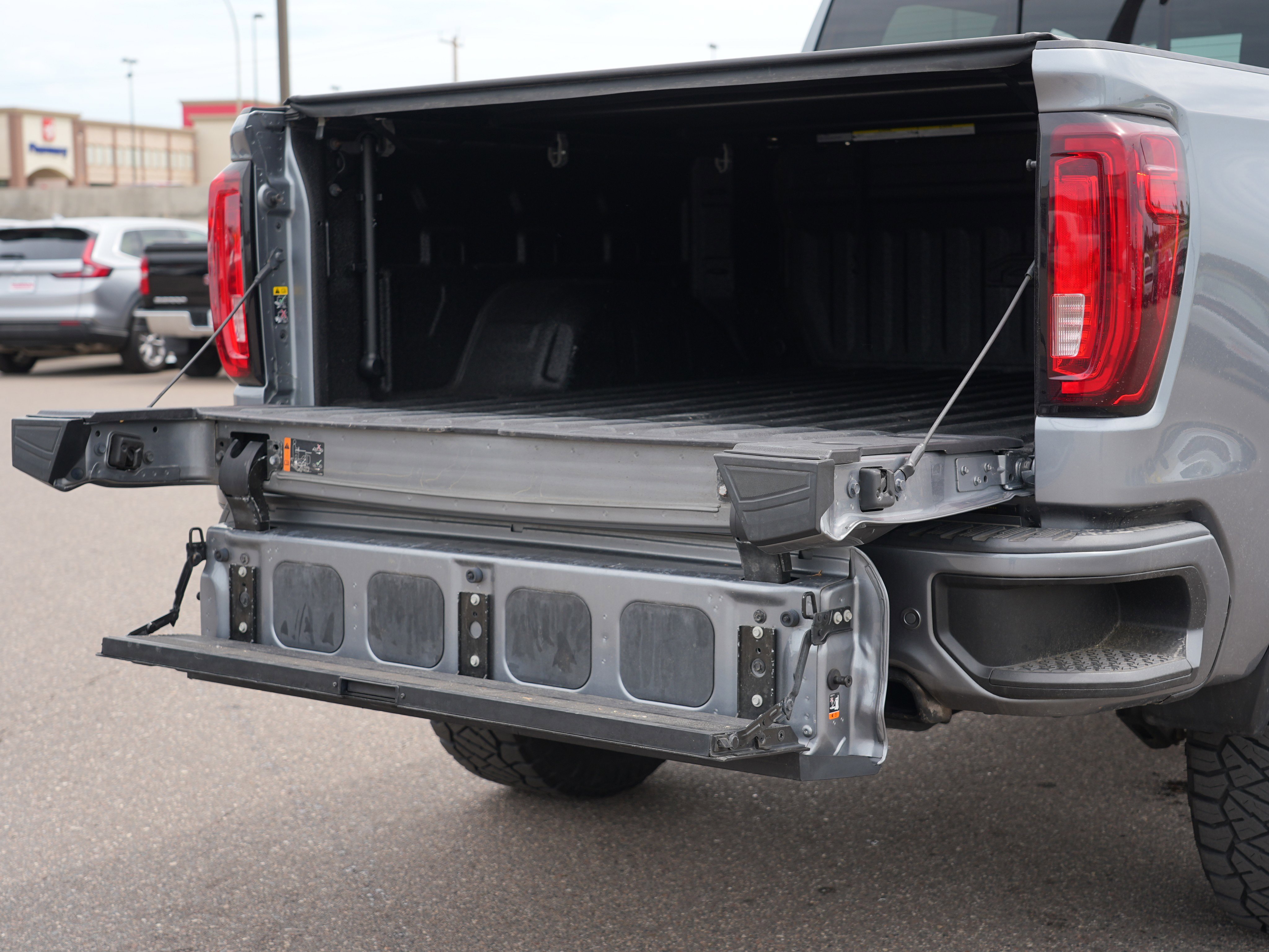 Used 2020 GMC Sierra 1500 AT4 w/ Off-Road Performance Package AWD/4WD image 10