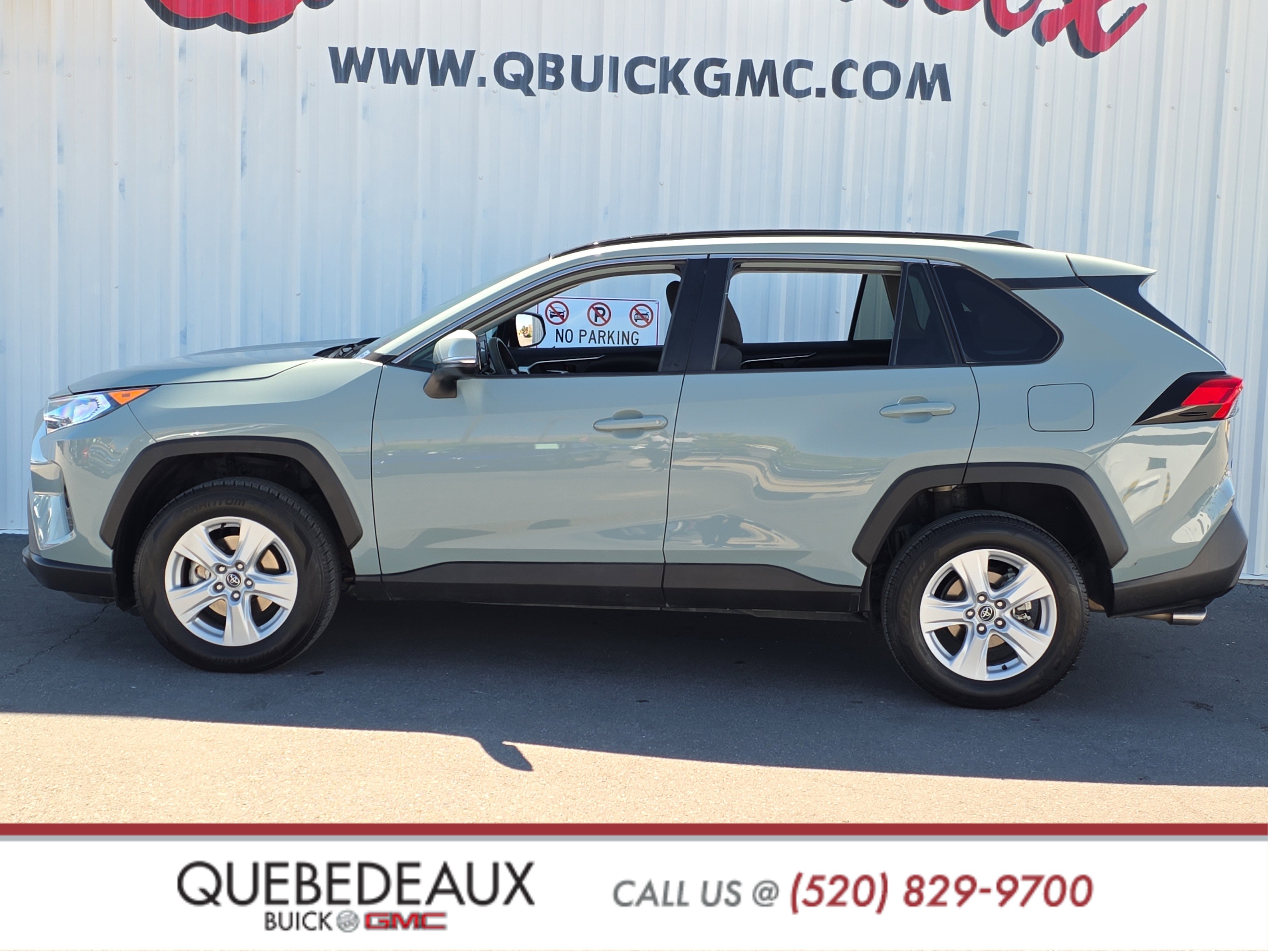 Used 2021 Toyota RAV4 XLE image 4