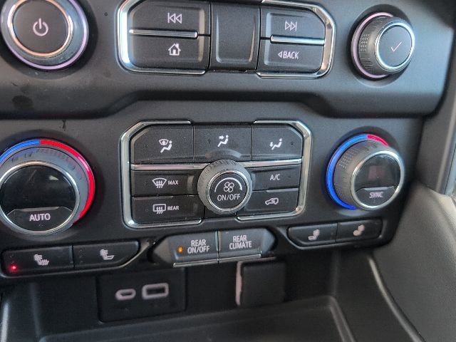 Used 2023 Chevrolet Tahoe Z71 w/ Luxury Package image 35