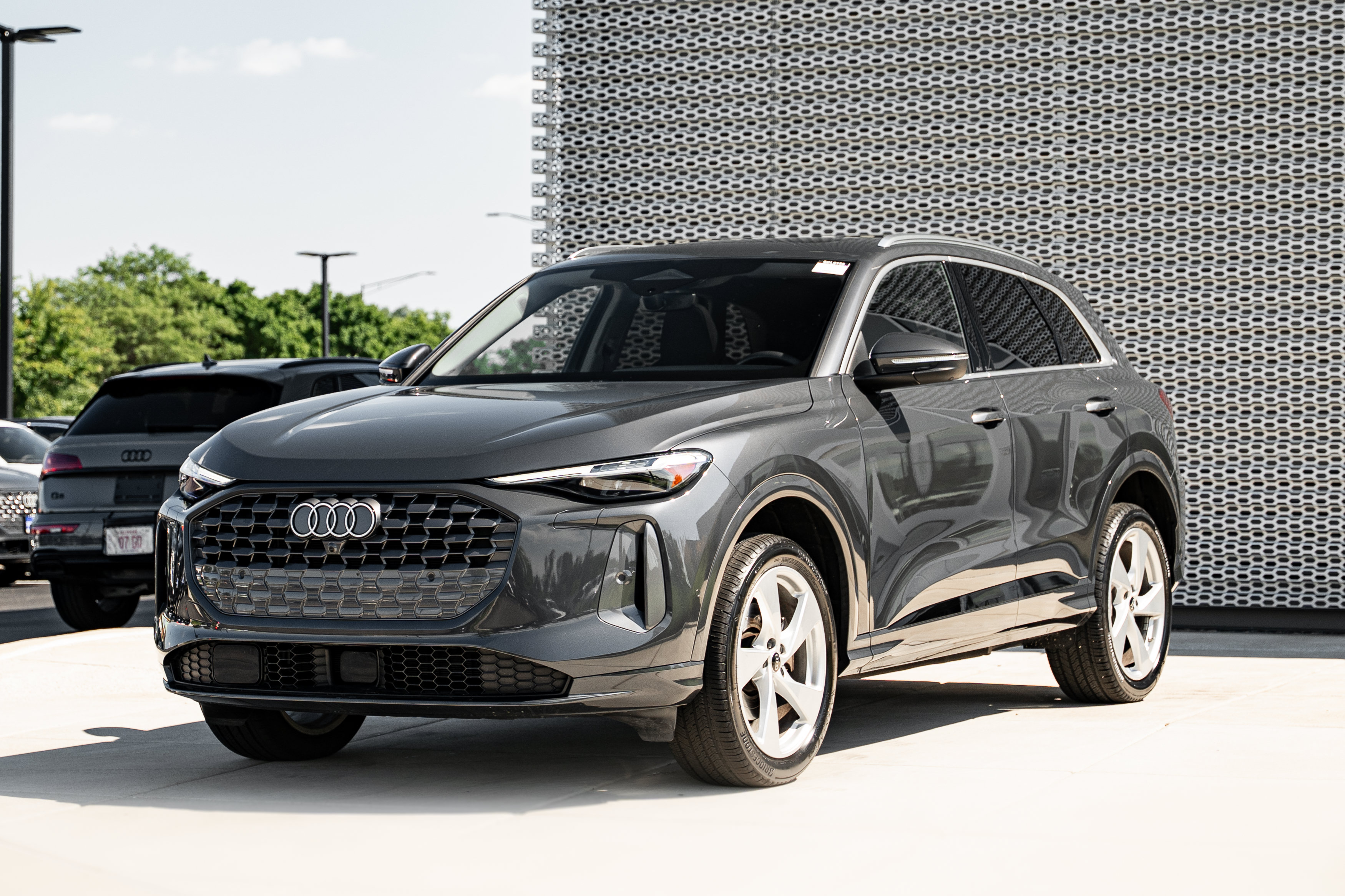 Certified 2025 Audi Q5 Premium Plus w/ Premium Plus AWD/4WD image 7