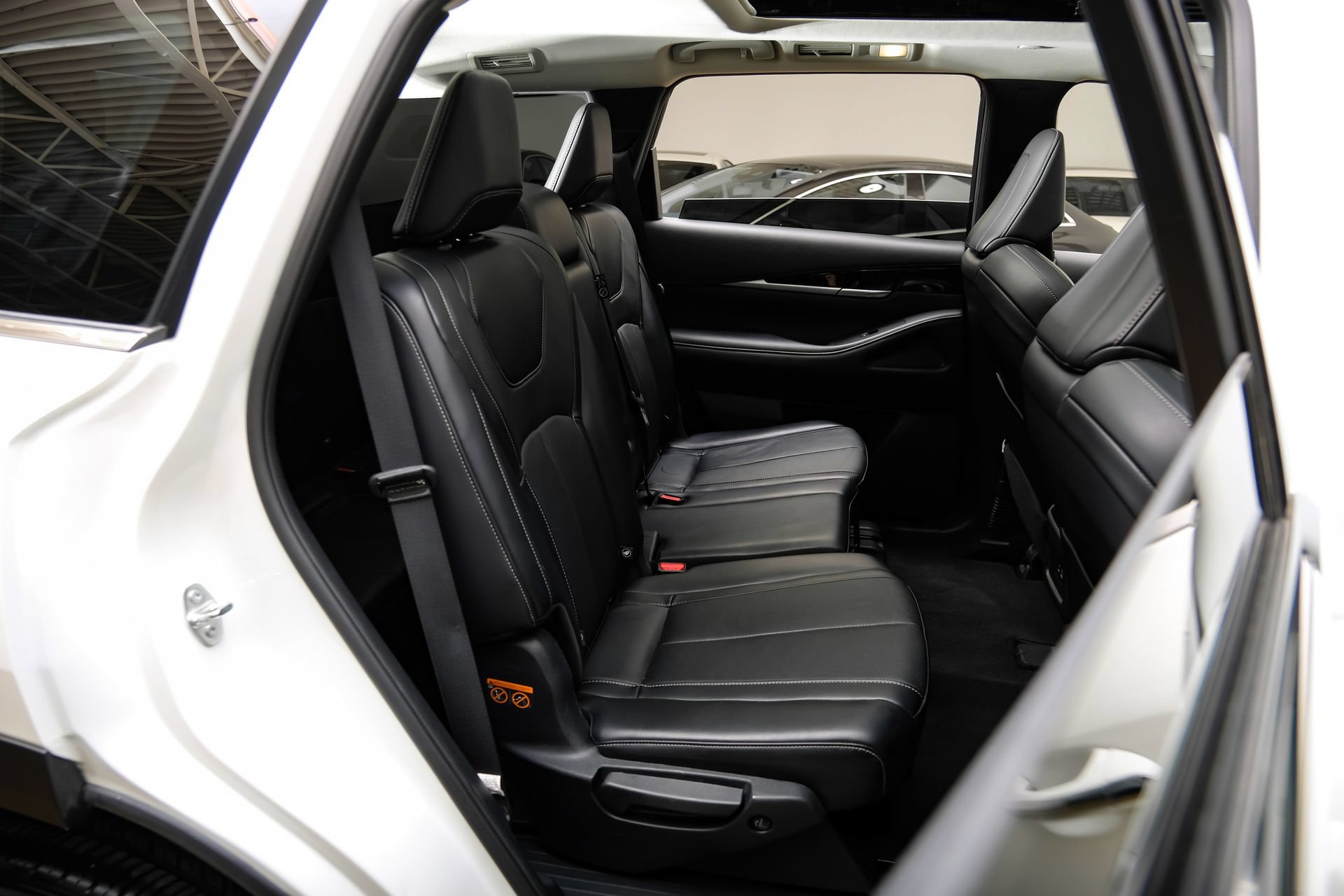 Used 2025 INFINITI QX60 Pure FWD image 47