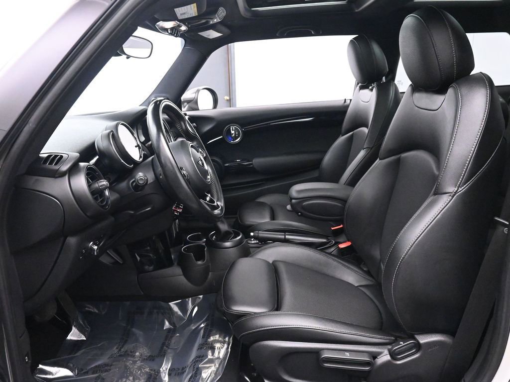 Used 2018 MINI Cooper S image 11