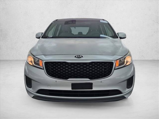 Used 2017 Kia Sedona LX w/ LX Essentials Premium Package FWD video 2