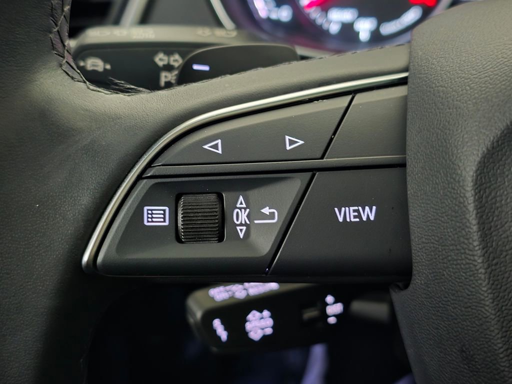 Used 2023 Audi Q5 2.0T Premium w/ Convenience Package image 27