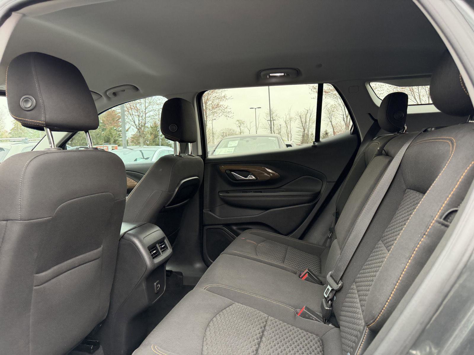 Used 2020 GMC Terrain SLE w/ Driver Convenience Package AWD/4WD image 24