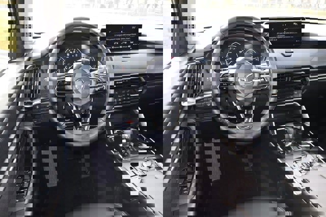 Used 2025 MAZDA CX-90 3.3 Turbo w/ Select Package image 5