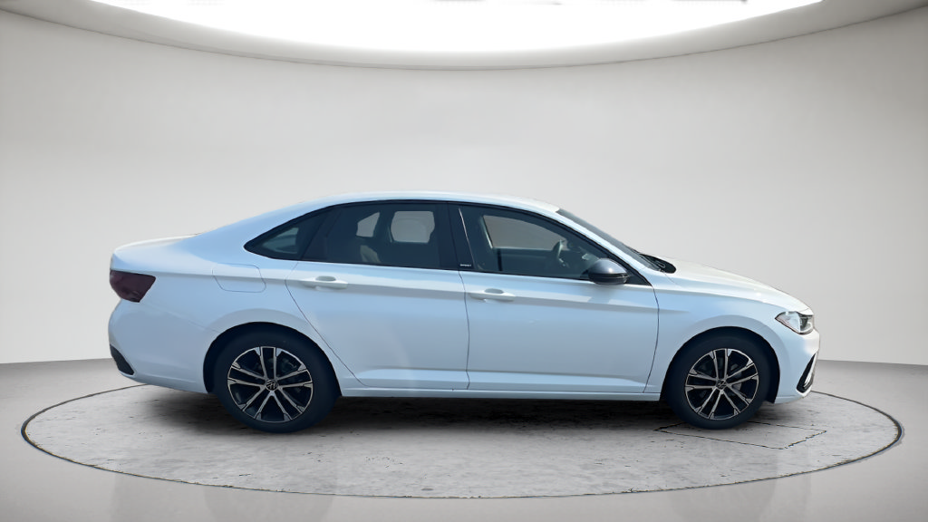 Used 2026 Volkswagen Jetta Sport FWD image 5