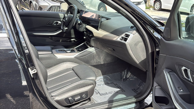 Used 2025 BMW 330i Sedan RWD image 12