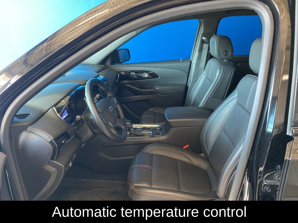 Used 2023 Chevrolet Traverse RS image 12