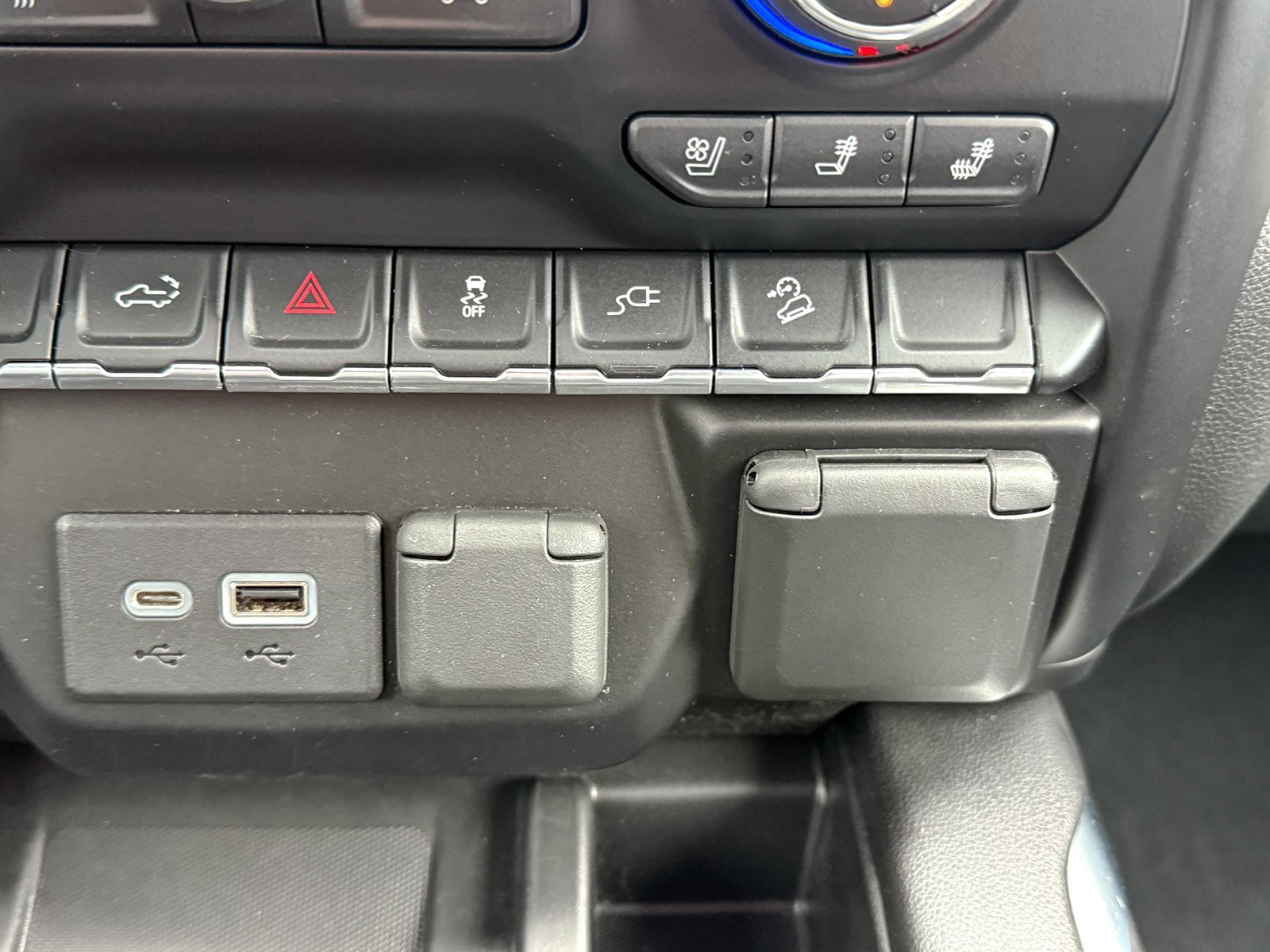 Certified 2021 Chevrolet Silverado 1500 LTZ image 35