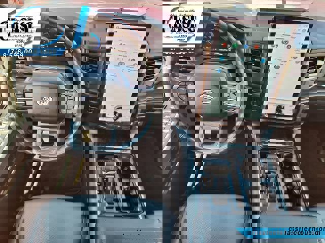 Used 2023 Ford F150 Lightning Lariat image 3