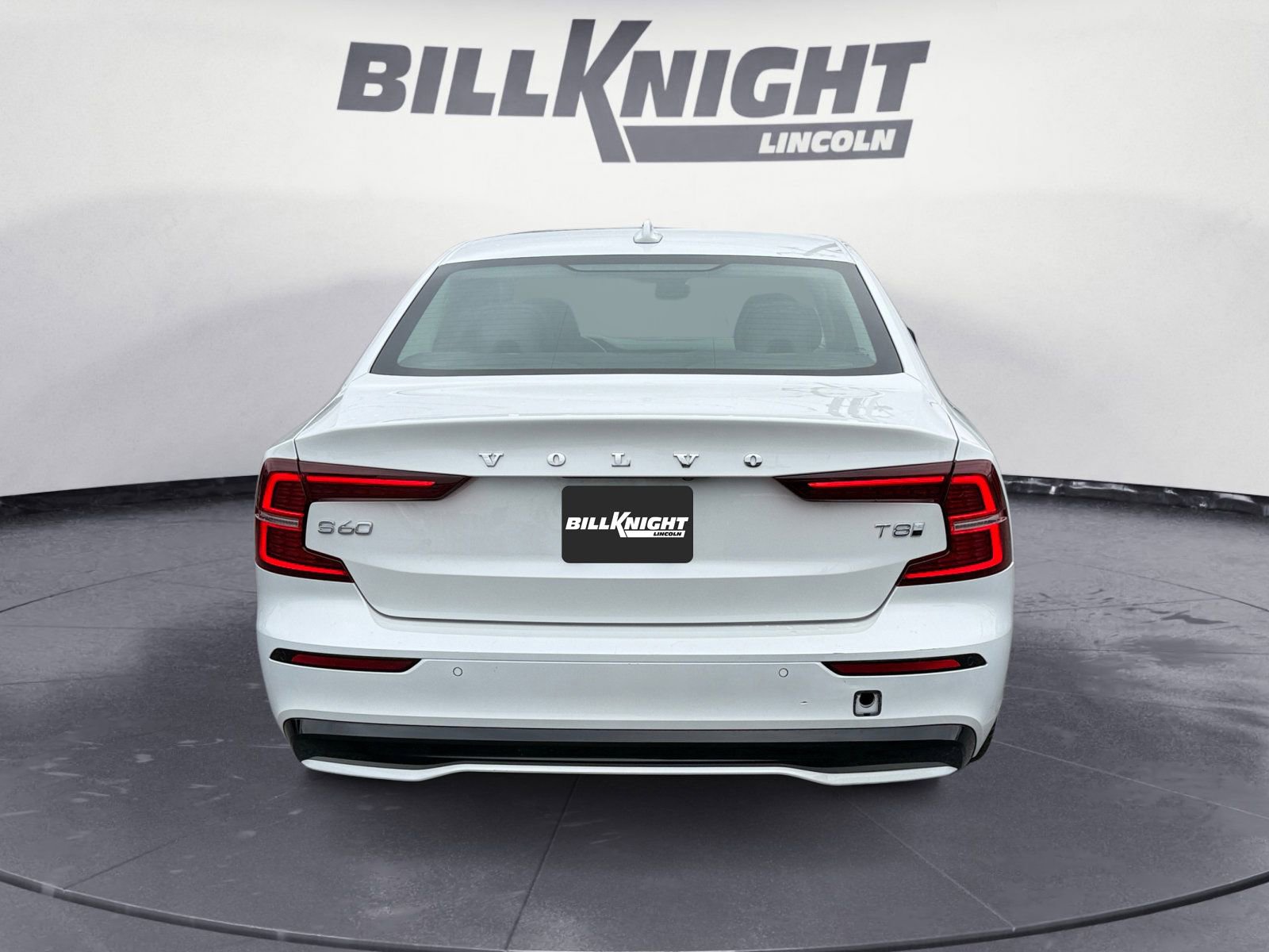 Used 2025 Volvo S60 T8 Plus w/ Climate Package image 4