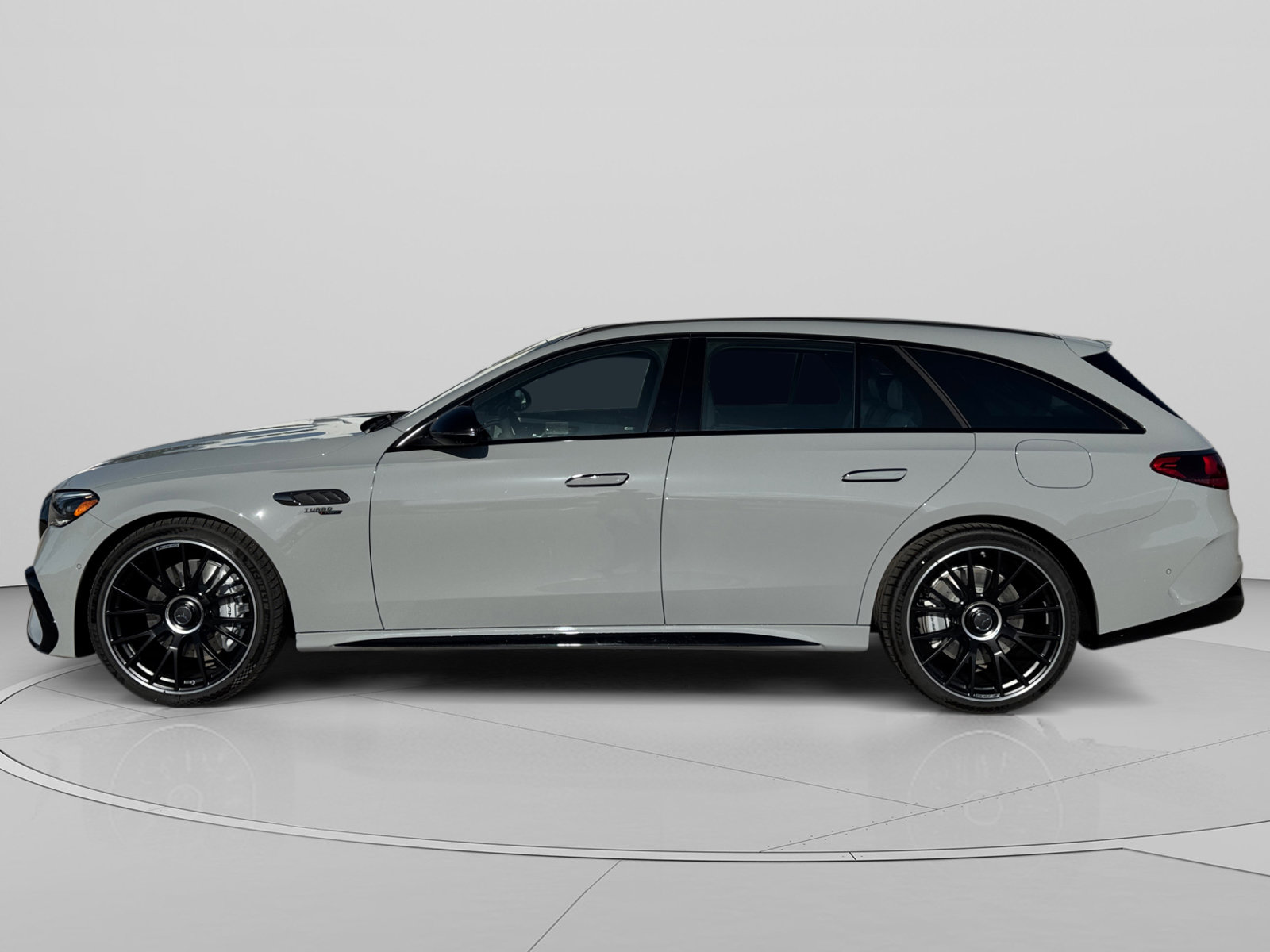 New 2026 Mercedes-Benz E 53 AMG 4MATIC Sedan image 2