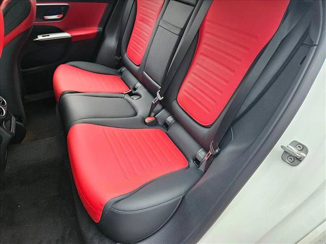 New 2027 Mercedes-Benz GLC 300 image 15