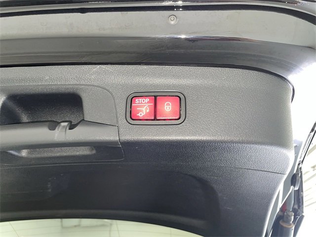 Used 2021 Mercedes-Benz GLE 350 4MATIC image 17