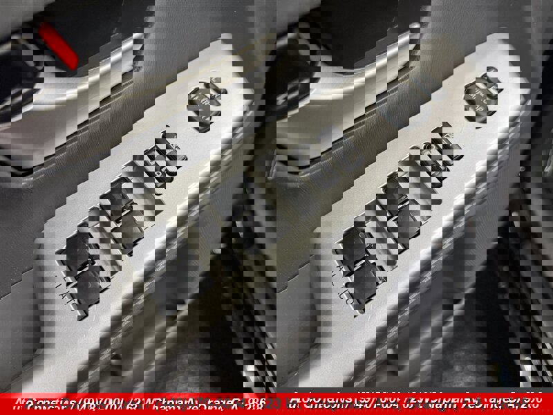 Used 2012 Toyota Prius V Three image 21