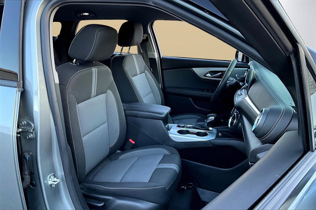 Used 2024 Chevrolet Blazer LT w/ Convenience Package image 21
