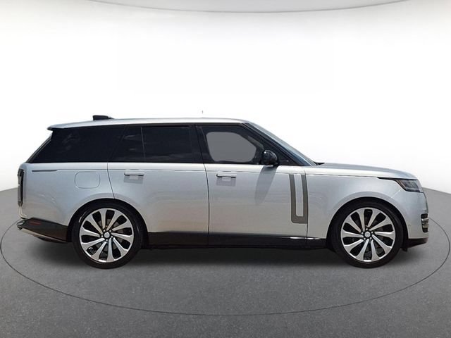 Used 2023 Land Rover Range Rover SE AWD/4WD image 4