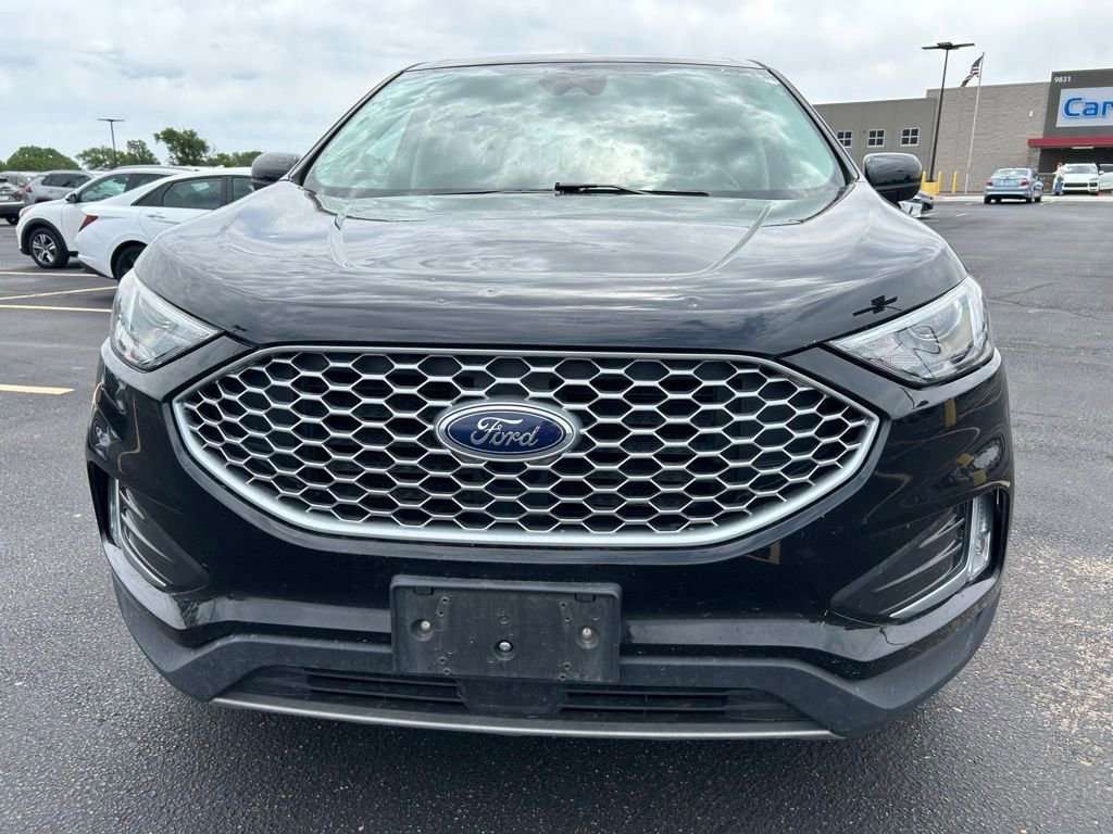 Used 2023 Ford Edge SEL w/ Convenience Package AWD/4WD image 4