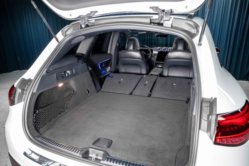 New 2026 Mercedes-Benz GLC 43 AMG 4MATIC image 7