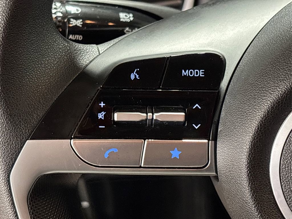 Used 2024 Hyundai Elantra SEL image 27