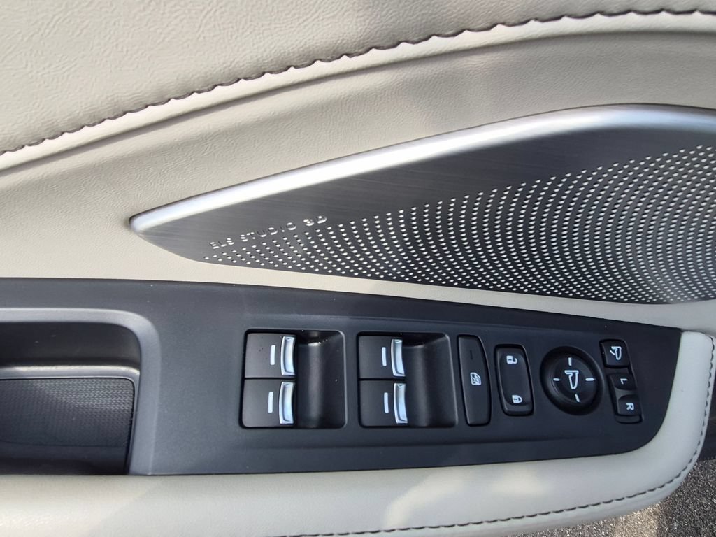 Certified 2026 Acura RDX SH-AWD w/ Advance Package image 15