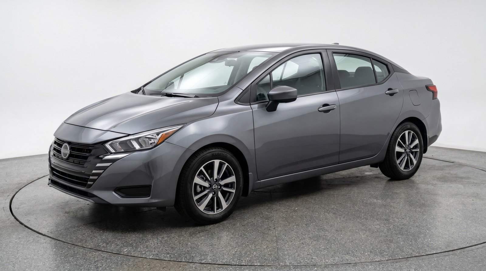 Used 2025 Nissan Versa SV FWD image 3