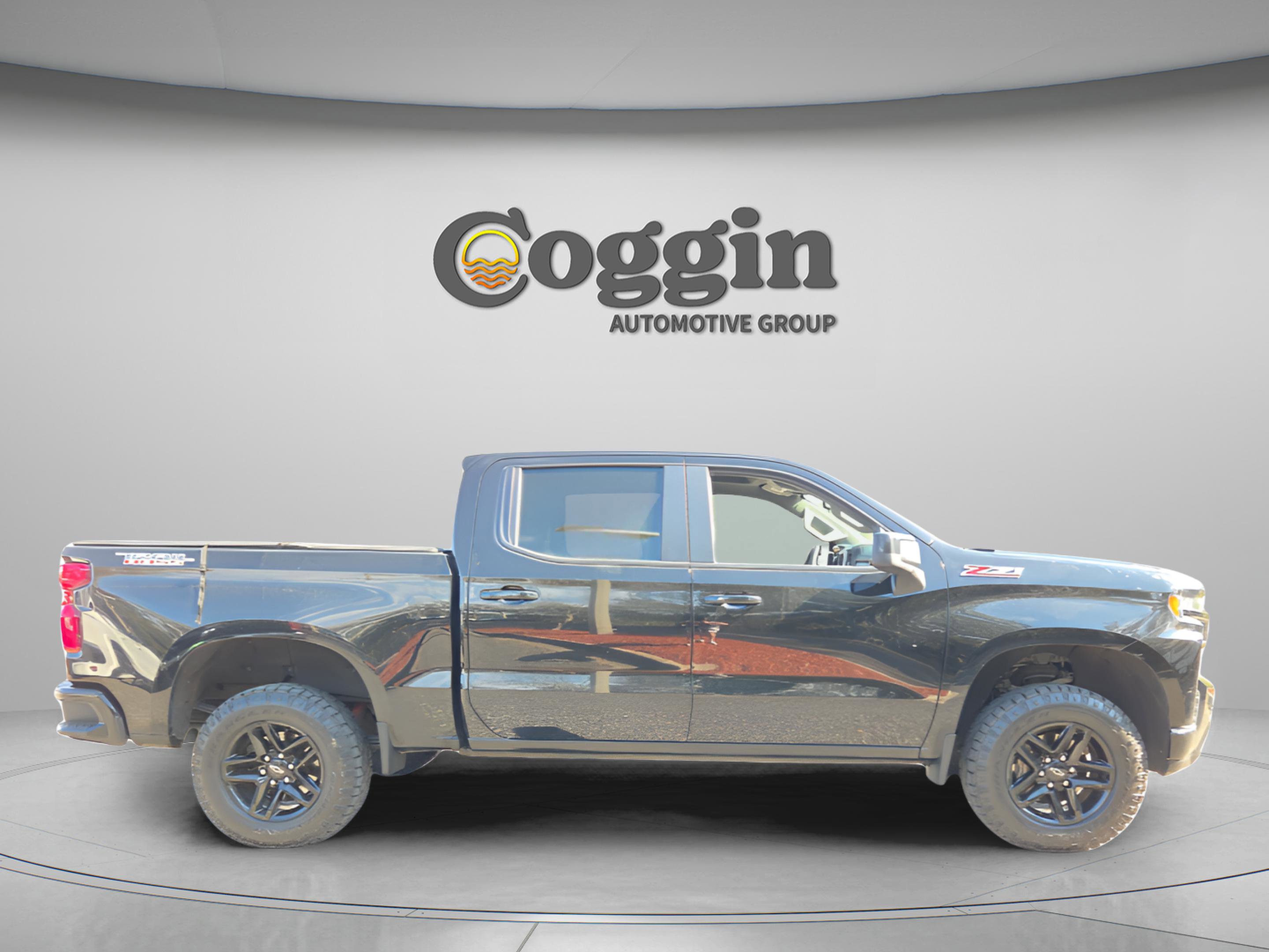 Used 2021 Chevrolet Silverado 1500 LT Trail Boss w/ Bed Protection Package image 7