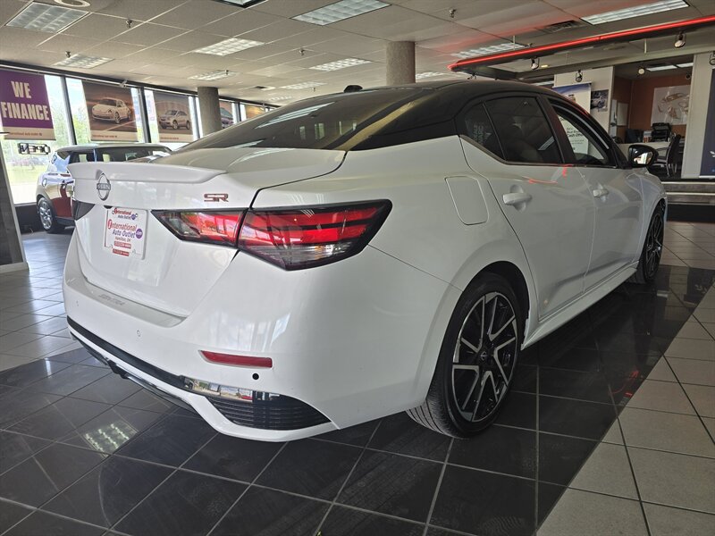 Used 2025 Nissan Sentra SR FWD image 4