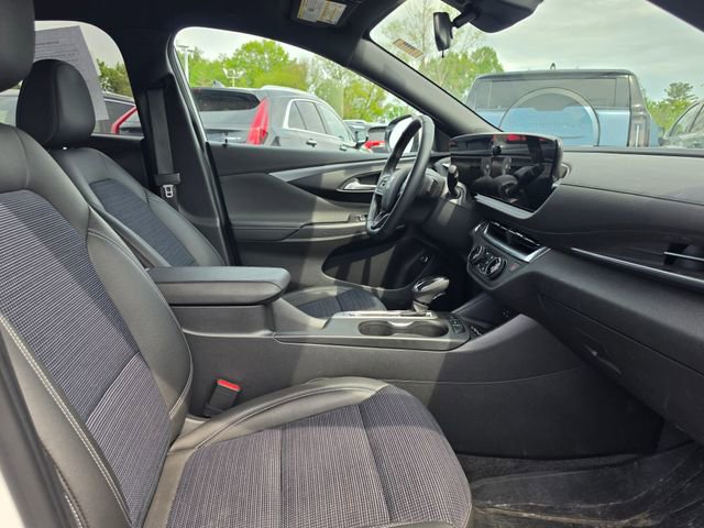 Used 2024 Buick Envista Preferred w/ Convenience I Package FWD image 12