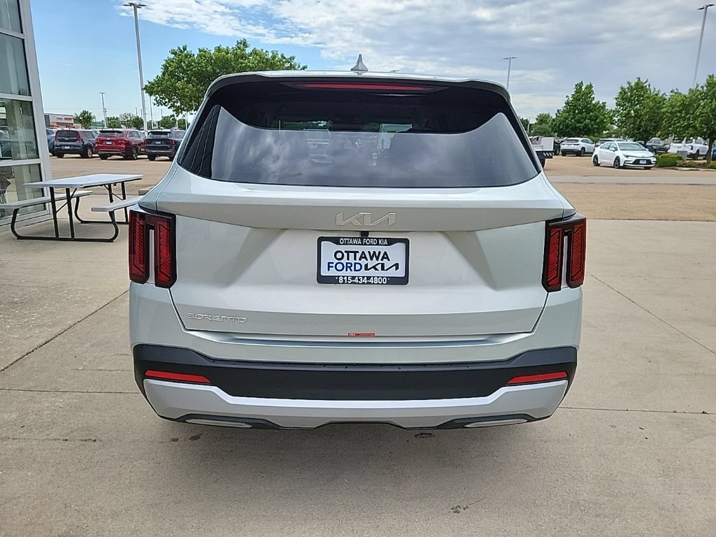New 2026 Kia Sorento LX FWD image 6