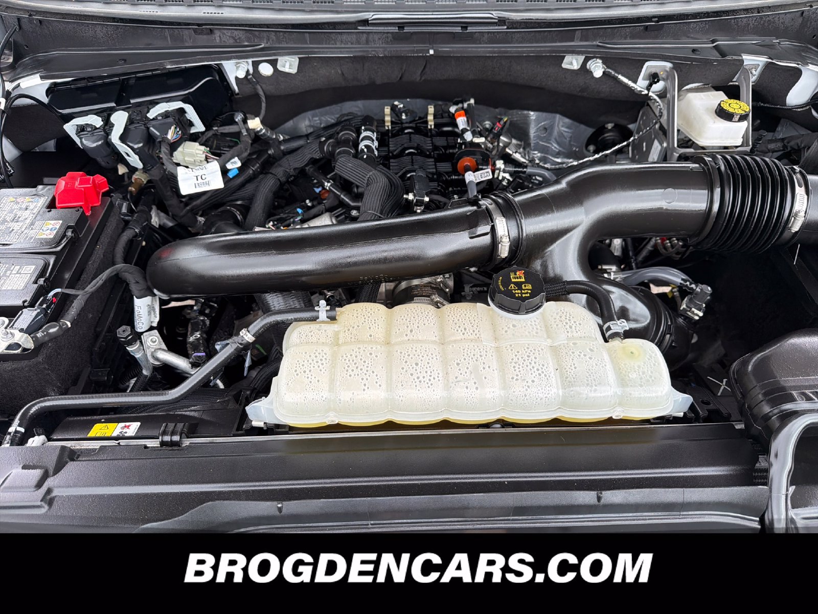 Used 2025 Ford Expedition Active AWD/4WD image 10