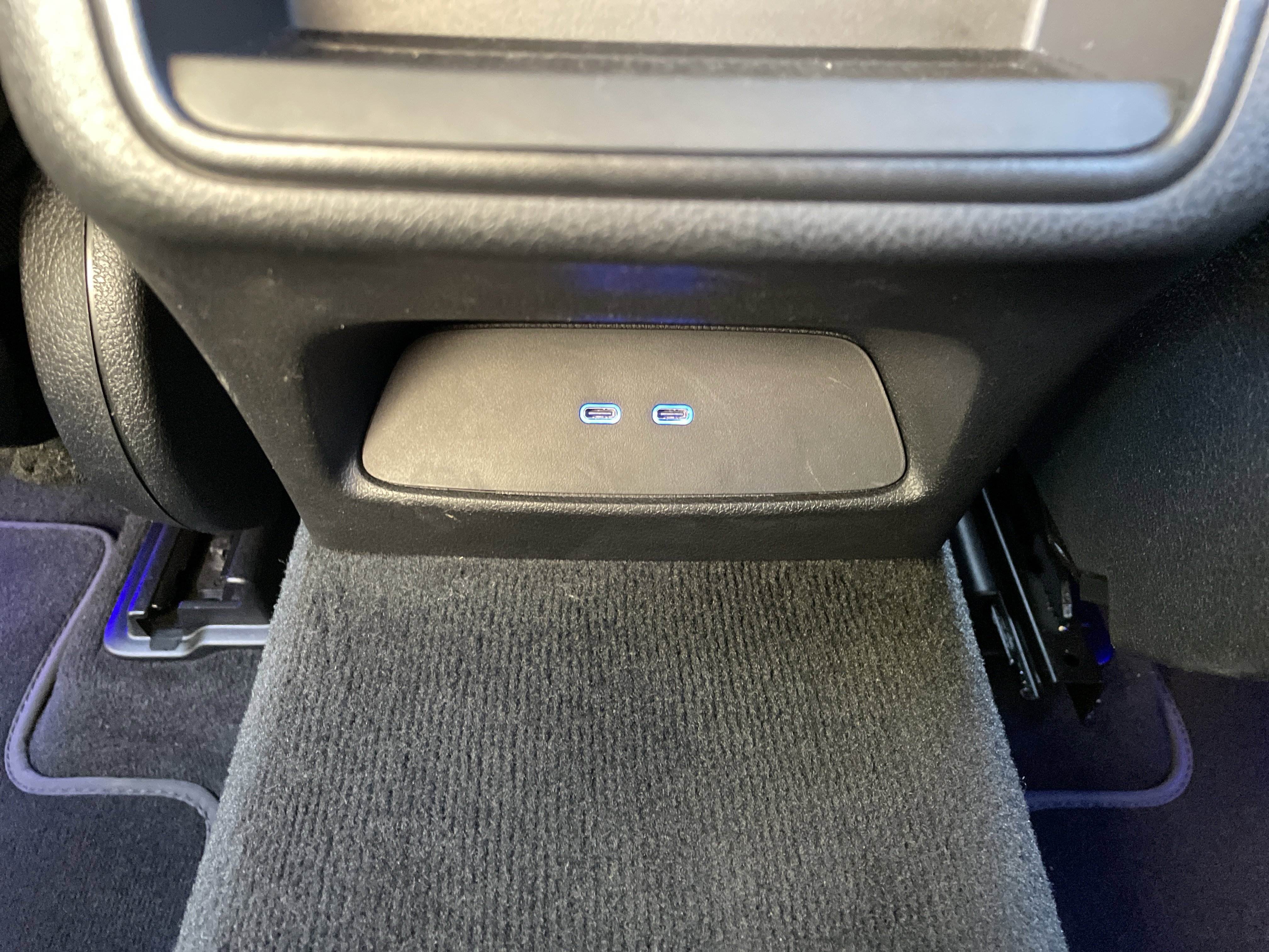 Certified 2024 Mercedes-Benz GLC 300 w/ AMG Line image 41