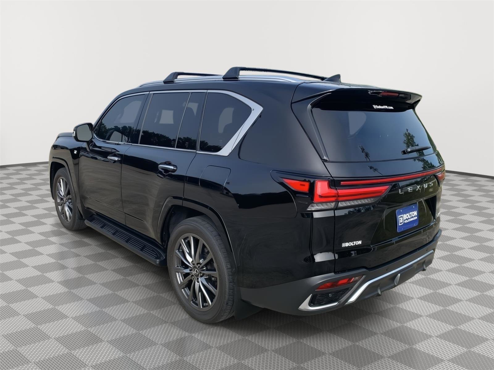 Used 2024 Lexus LX 600 F Sport image 3