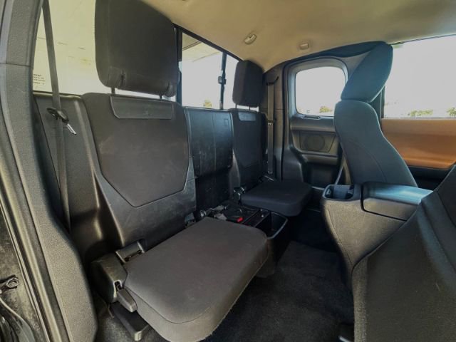 Used 2019 Toyota Tacoma SR5 image 9