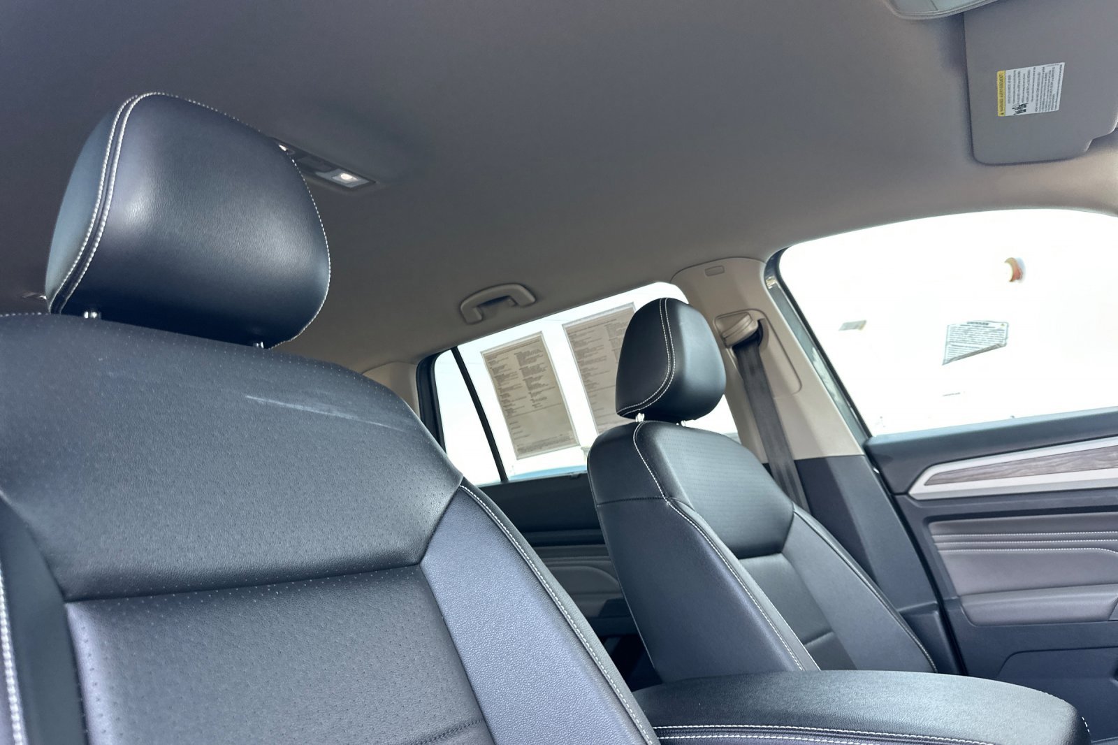 Used 2021 Volkswagen Atlas SE image 18