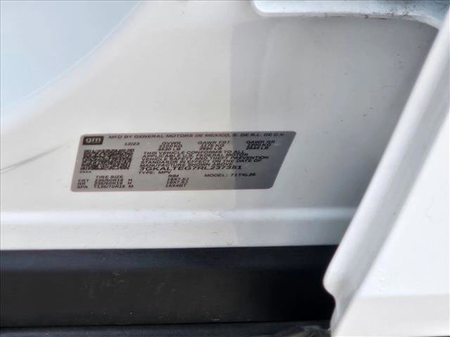 Used 2024 GMC Terrain SLE w/ Elevation Edition image 23