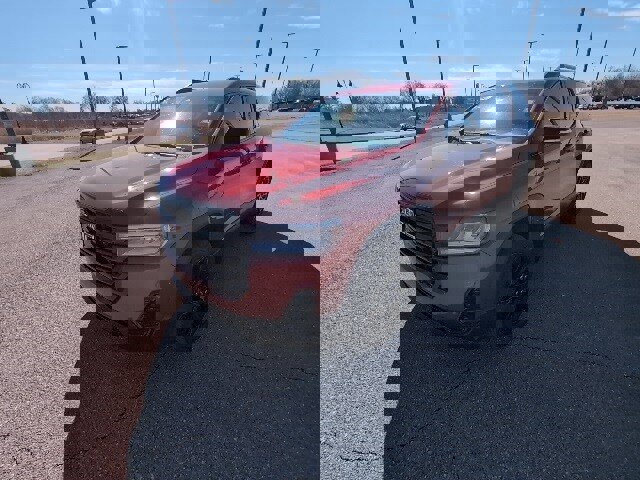 Used 2023 GMC Acadia SLE w/ Driver Convenience Package image 8