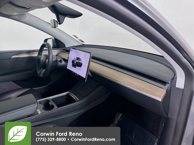 Used 2024 Tesla Model Y Long Range AWD/4WD image 27