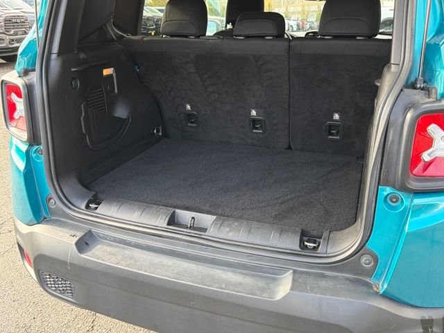 Used 2022 Jeep Renegade Latitude image 10