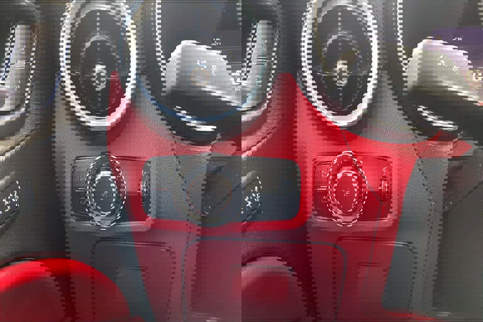 Used 2021 Alfa Romeo Stelvio Ti w/ Nero Edizione image 33