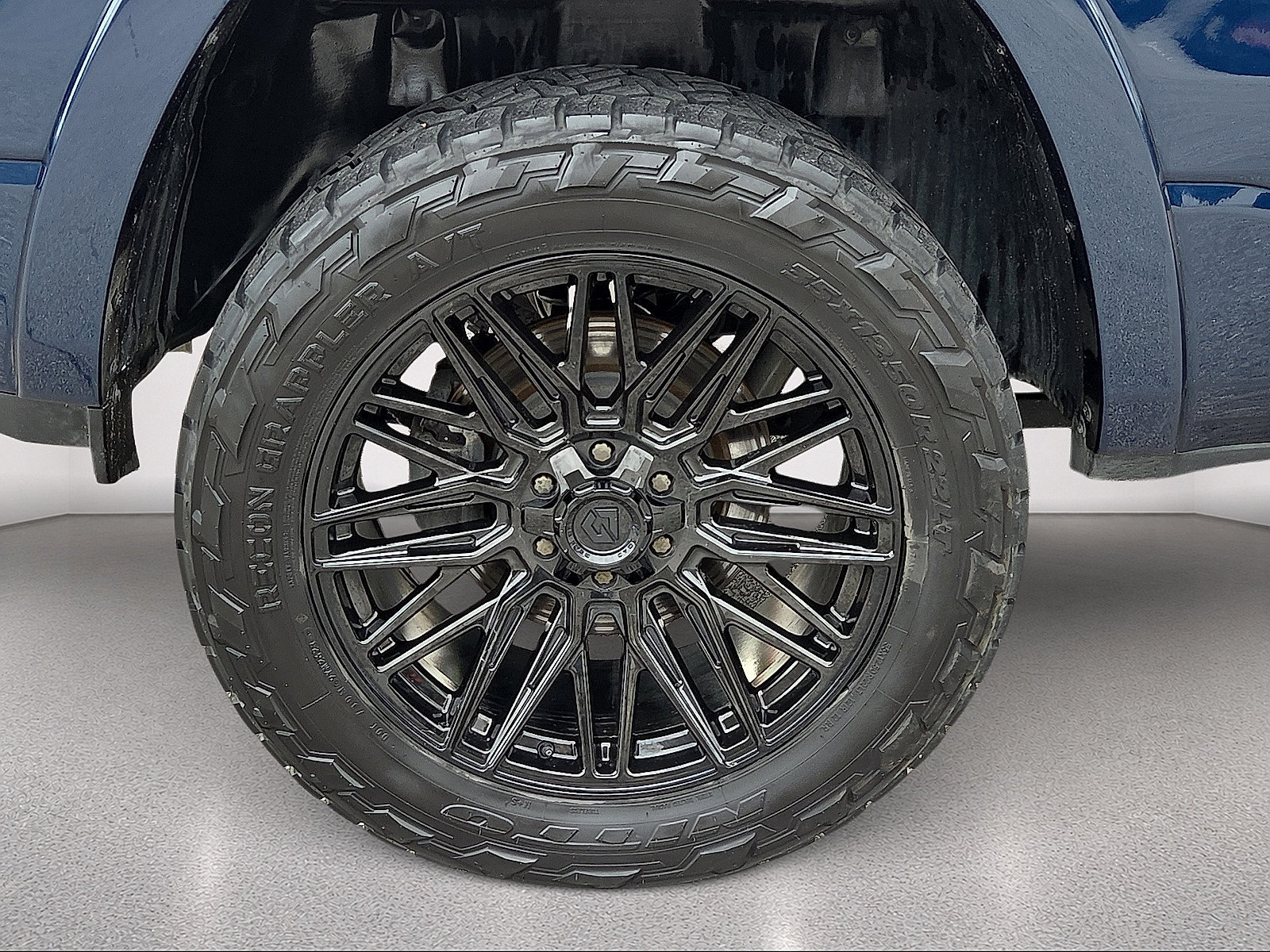 Used 2020 RAM 1500 Laramie AWD/4WD image 7