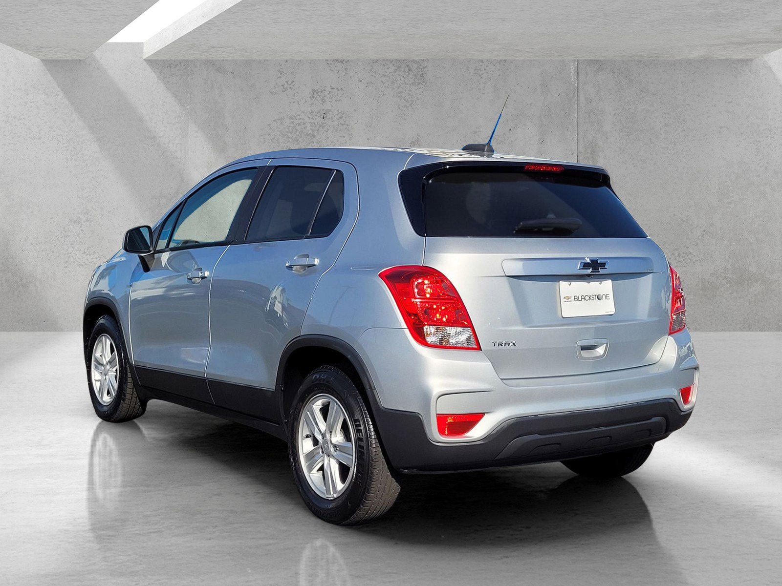 Used 2020 Chevrolet Trax LS w/ Tint and Cruise Package FWD image 6
