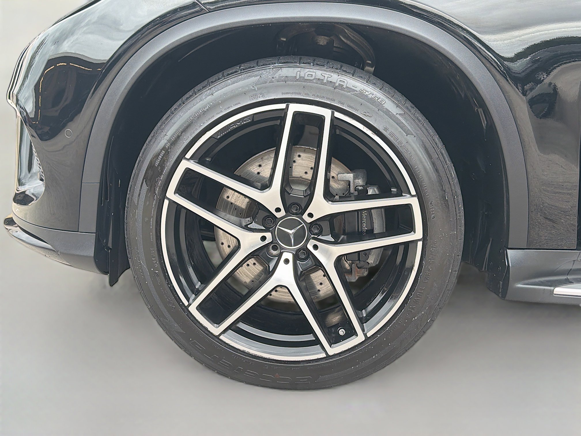 Used 2019 Mercedes-Benz GLE 43 AMG 4MATIC Coupe w/ Premium 3 Package image 36
