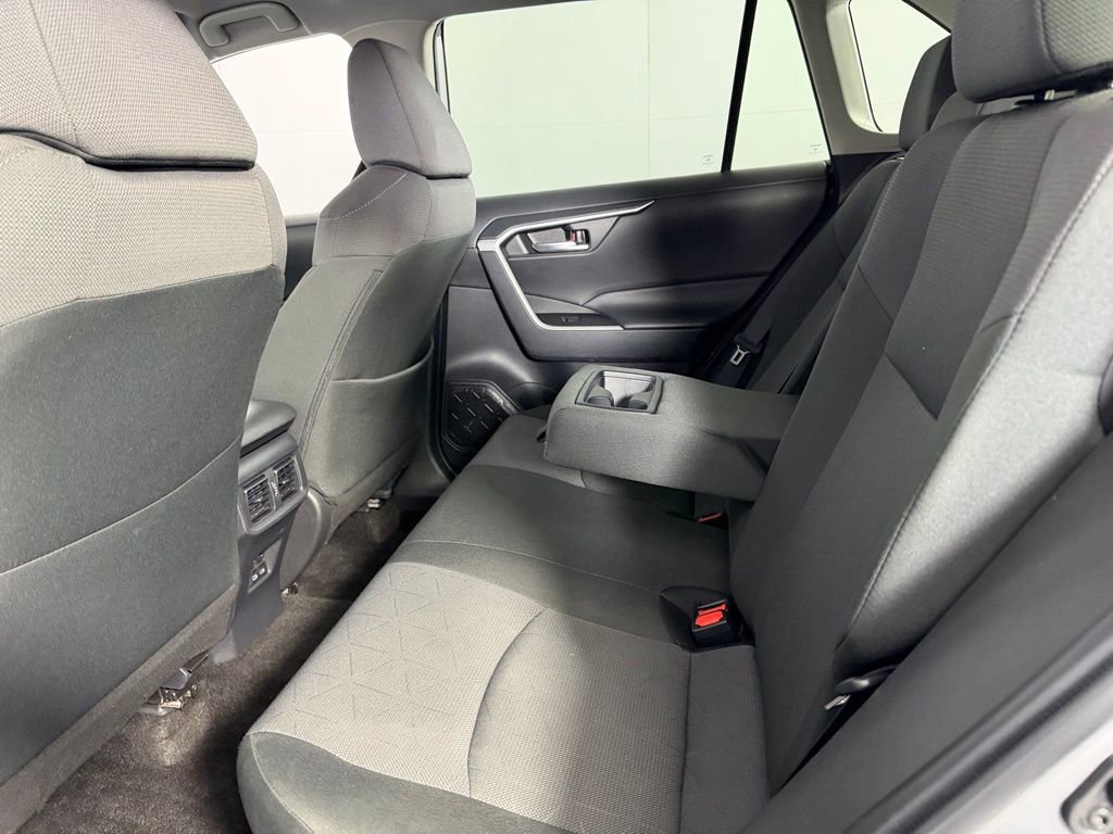 Used 2025 Toyota RAV4 XLE image 25