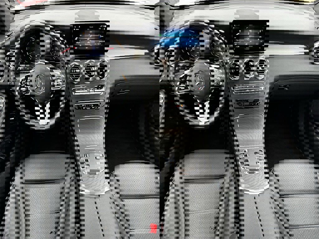 Used 2022 Mercedes-Benz GLC 300 image 12