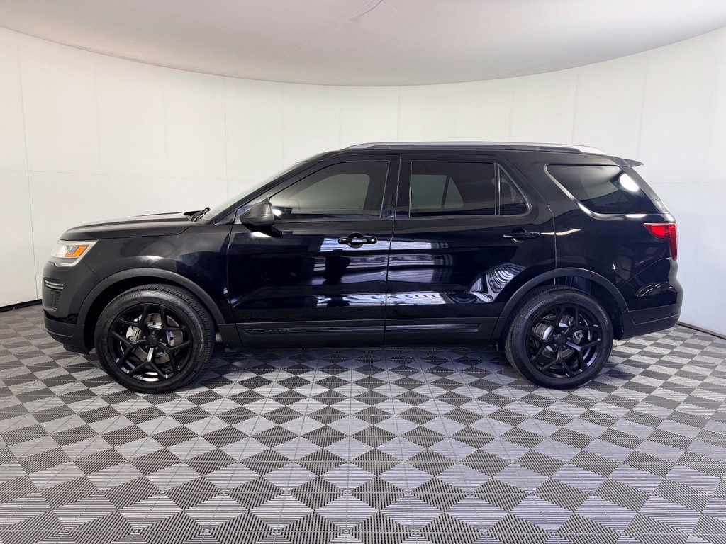 Used 2018 Ford Explorer XLT FWD image 10